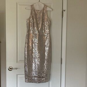 MAGGIE LONDON SILVER SEQUINED Midi dress
